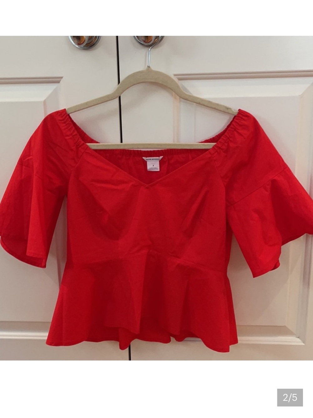 Club Monaco bell sleeve red coral crop top sz 4 LN